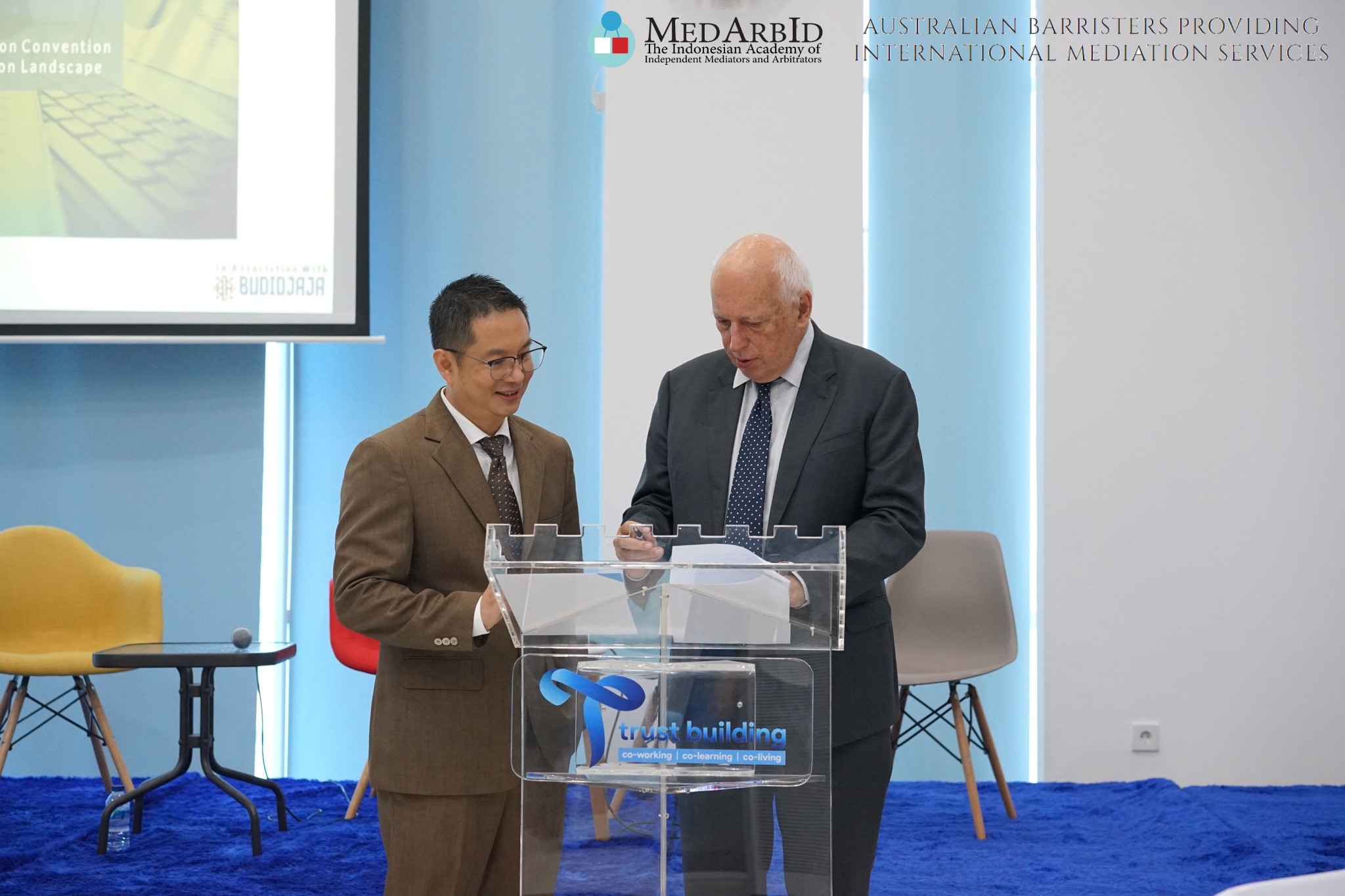 <p>MedArbId and AUS BIMA</p>
